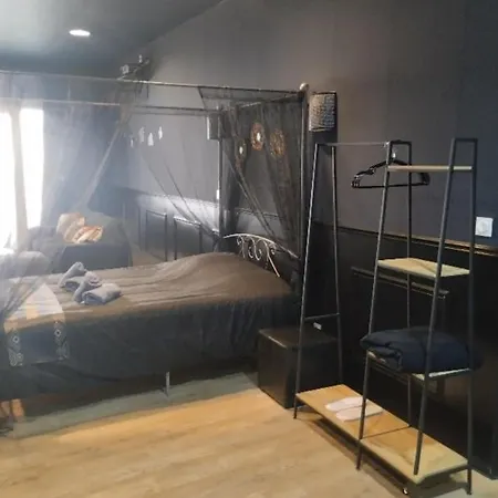 Cinema Et Balneotherapy - La Spacieuse Appartement Évian-les-Bains